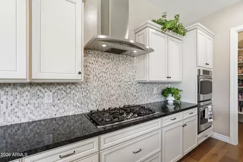 Kitchen - 3732 Ellis St, Mesa, AZ 85205 photo 5 of 5