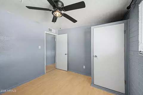 Bedroom - 4002 N 64th Dr, Phoenix, AZ 85033 photo 5 of 5