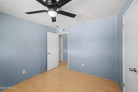 Bedroom - 4002 N 64th Dr, Phoenix, AZ 85033 photo 3 of 5