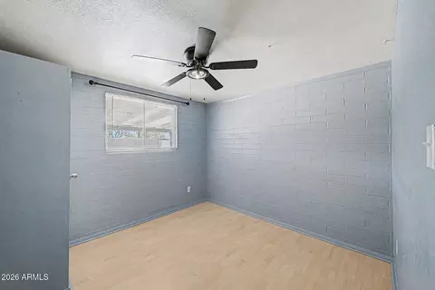Bedroom - 4002 N 64th Dr, Phoenix, AZ 85033 photo 4 of 5