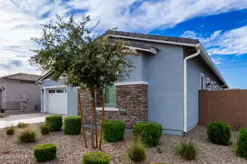Exterior - 640 S Olympic Dr, Gilbert, AZ 85296 photo 4 of 27