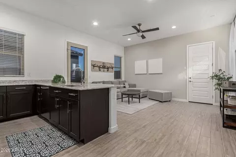 Entry Way - 640 S Olympic Dr, Gilbert, AZ 85296 photo 6 of 8