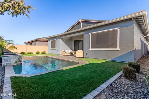 Exterior - 640 S Olympic Dr, Gilbert, AZ 85296 photo 6 of 27