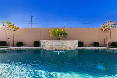 Exterior - 640 S Olympic Dr, Gilbert, AZ 85296 photo 9 of 27
