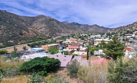 47 Ok St #C, Bisbee, AZ 85603