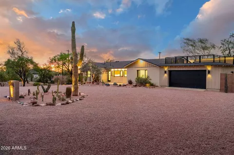 5818 E Oak St, Scottsdale, AZ 85257
