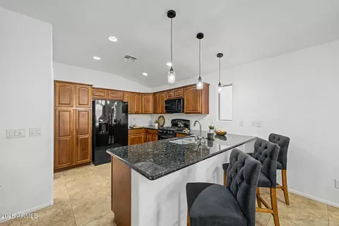 Kitchen - 4168 E Sandy Way, Gilbert, AZ 85297 photo 1 of 3