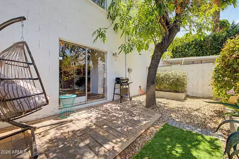 Exterior - 385 W Pierson St #A4, Phoenix, AZ 85013 photo 4 of 7