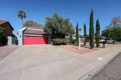 Exterior - 8444 N 7th Ave, Phoenix, AZ 85021 photo 2 of 14