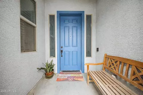 744 W Desert Hollow Dr, San Tan Valley, AZ 85143