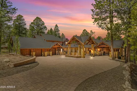 2398 E Del Rae Dr, Flagstaff, AZ 86005