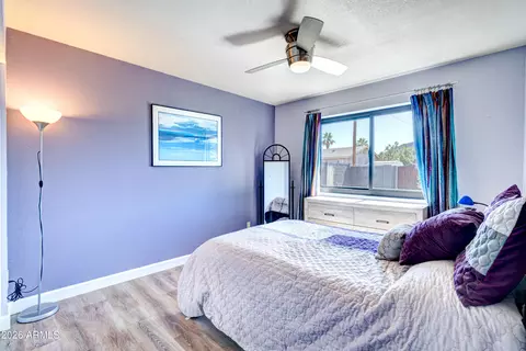 Bedroom - 10042 N 28th St, Phoenix, AZ 85028 photo 5 of 6