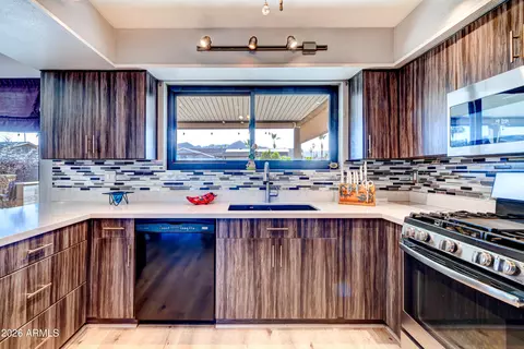 Kitchen - 10042 N 28th St, Phoenix, AZ 85028 photo 2 of 3