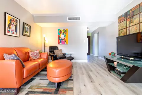 Living - 10042 N 28th St, Phoenix, AZ 85028 photo 6 of 6
