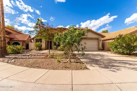 Exterior - 15428 S 23rd Pl, Phoenix, AZ 85048 photo 3 of 6