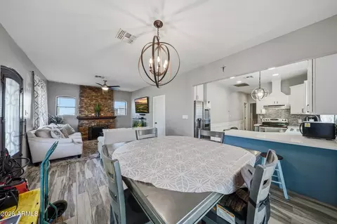 Dining - 1341 E Brill St, Phoenix, AZ 85006 photo 3 of 3