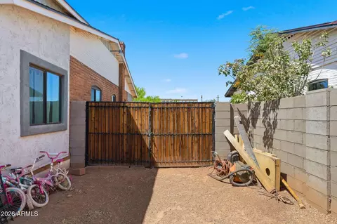 Exterior - 1341 E Brill St, Phoenix, AZ 85006 photo 20 of 22