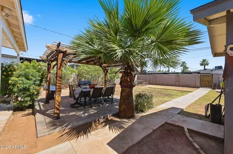 Exterior - 1341 E Brill St, Phoenix, AZ 85006 photo 4 of 22