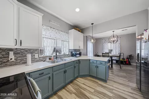 Kitchen - 1341 E Brill St, Phoenix, AZ 85006 photo 2 of 3
