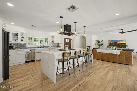 Kitchen - 302 E Harmont Dr, Phoenix, AZ 85020 photo 1 of 5