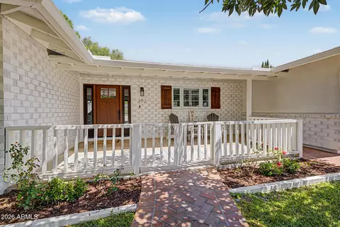 Exterior - 302 E Harmont Dr, Phoenix, AZ 85020 photo 3 of 25