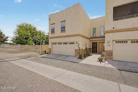 15818 N 25th St #113, Phoenix, AZ 85032