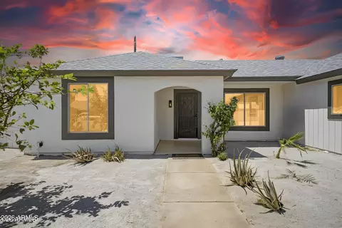 Exterior - 4544 N 79th Ave, Phoenix, AZ 85033 photo 8 of 11