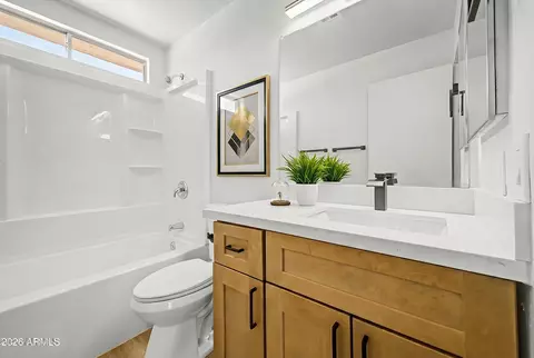 Bath - 4544 N 79th Ave, Phoenix, AZ 85033 photo 3 of 4