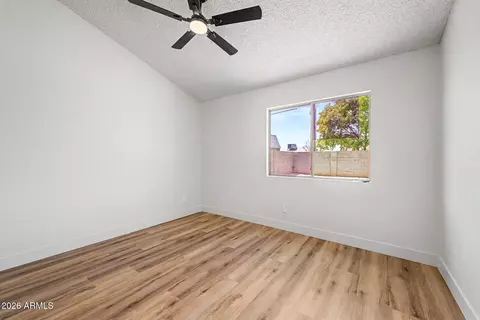 Bedroom - 4544 N 79th Ave, Phoenix, AZ 85033 photo 1 of 3