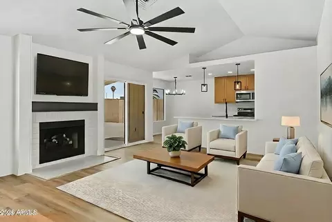 Living - 4544 N 79th Ave, Phoenix, AZ 85033 photo 7 of 7