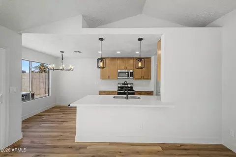 Kitchen - 4544 N 79th Ave, Phoenix, AZ 85033 photo 3 of 6