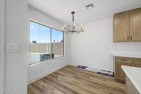 Dining - 4544 N 79th Ave, Phoenix, AZ 85033 photo 1 of 1