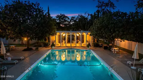 Exterior - 6502 N Central Ave #D402, Phoenix, AZ 85012 photo 2 of 6