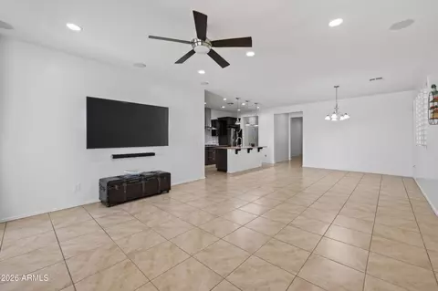 Living - 1070 E Oriole Dr, Gilbert, AZ 85297 photo 2 of 3