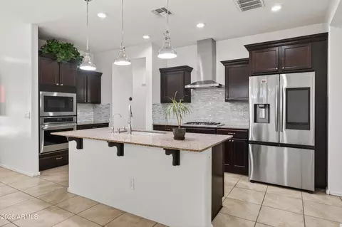 Kitchen - 1070 E Oriole Dr, Gilbert, AZ 85297 photo 1 of 3