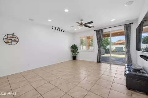 Living - 1070 E Oriole Dr, Gilbert, AZ 85297 photo 3 of 3