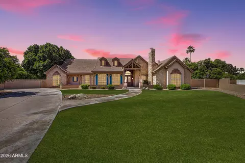 2264 N 39th Cir, Mesa, AZ 85215