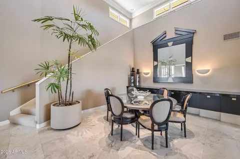 Dining - 3039 E Marshall Ave, Phoenix, AZ 85016 photo 1 of 3
