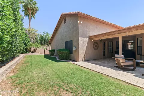 Exterior - 9022 S Ash Ave, Tempe, AZ 85284 photo 4 of 7