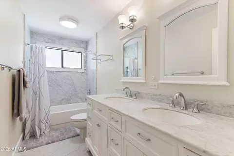 Bath - 9022 S Ash Ave, Tempe, AZ 85284 photo 1 of 5