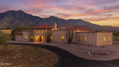 6027 E Andalusian Ct, Hereford, AZ 85615