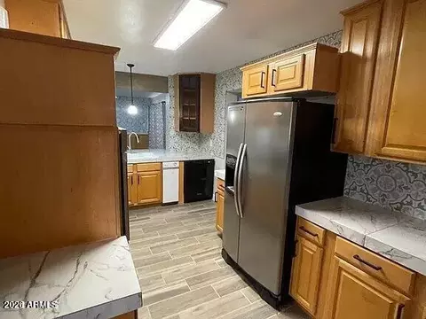 Kitchen - 3536 E Oak St, Phoenix, AZ 85008 photo 4 of 6
