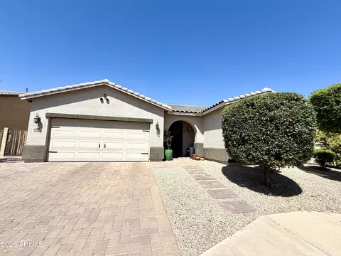 8216 S 42nd Ln, Laveen, AZ 85339