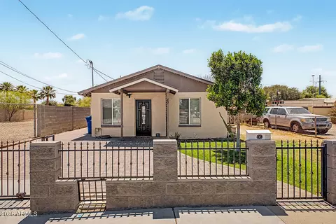 67 E Kesler Ln, Chandler, AZ 85225