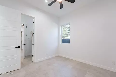 Bedroom - 707 E Ocotillo Rd, Phoenix, AZ 85014 photo 9 of 10