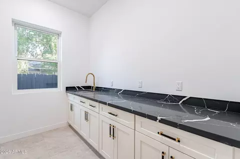 Other - 707 E Ocotillo Rd, Phoenix, AZ 85014 photo 6 of 7