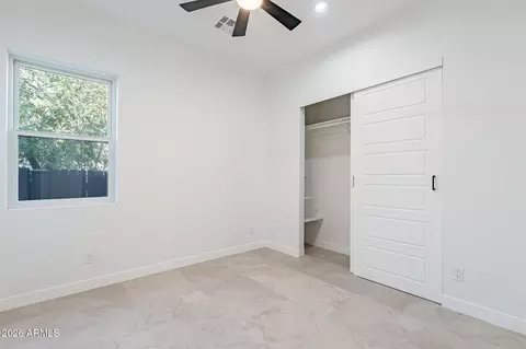 Bedroom - 707 E Ocotillo Rd, Phoenix, AZ 85014 photo 8 of 10