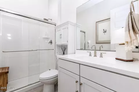 Bath - 6029 E Lone Cactus Dr, Phoenix, AZ 85054 photo 3 of 4