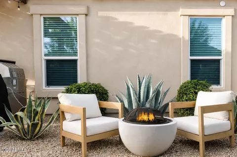 Exterior - 6029 E Lone Cactus Dr, Phoenix, AZ 85054 photo 5 of 6