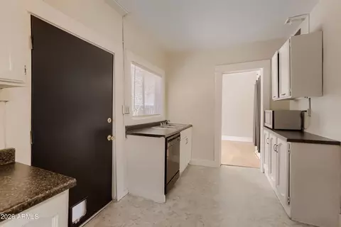 Entry Way - 2518 N Mitchell St, Phoenix, AZ 85006 photo 1 of 1